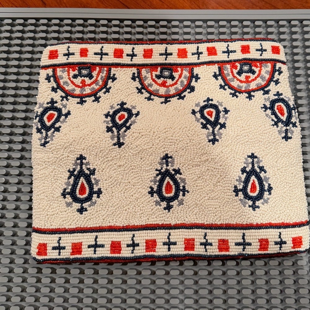 NWT Tiana NY Bohemian Medallion Print Beaded Clutch - Picture 6 of 11